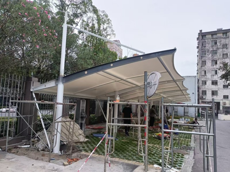长兴县推拉雨棚定制厂家，仓库通道、卸货区移动伸缩棚搭建-1